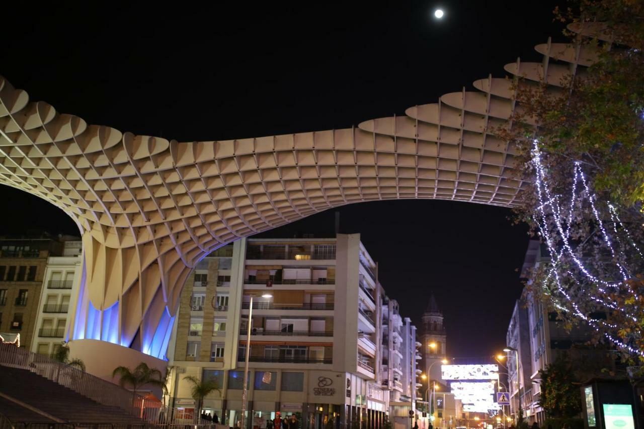 Las Llaves De San Pedro Apartment Sevilla Bagian luar foto